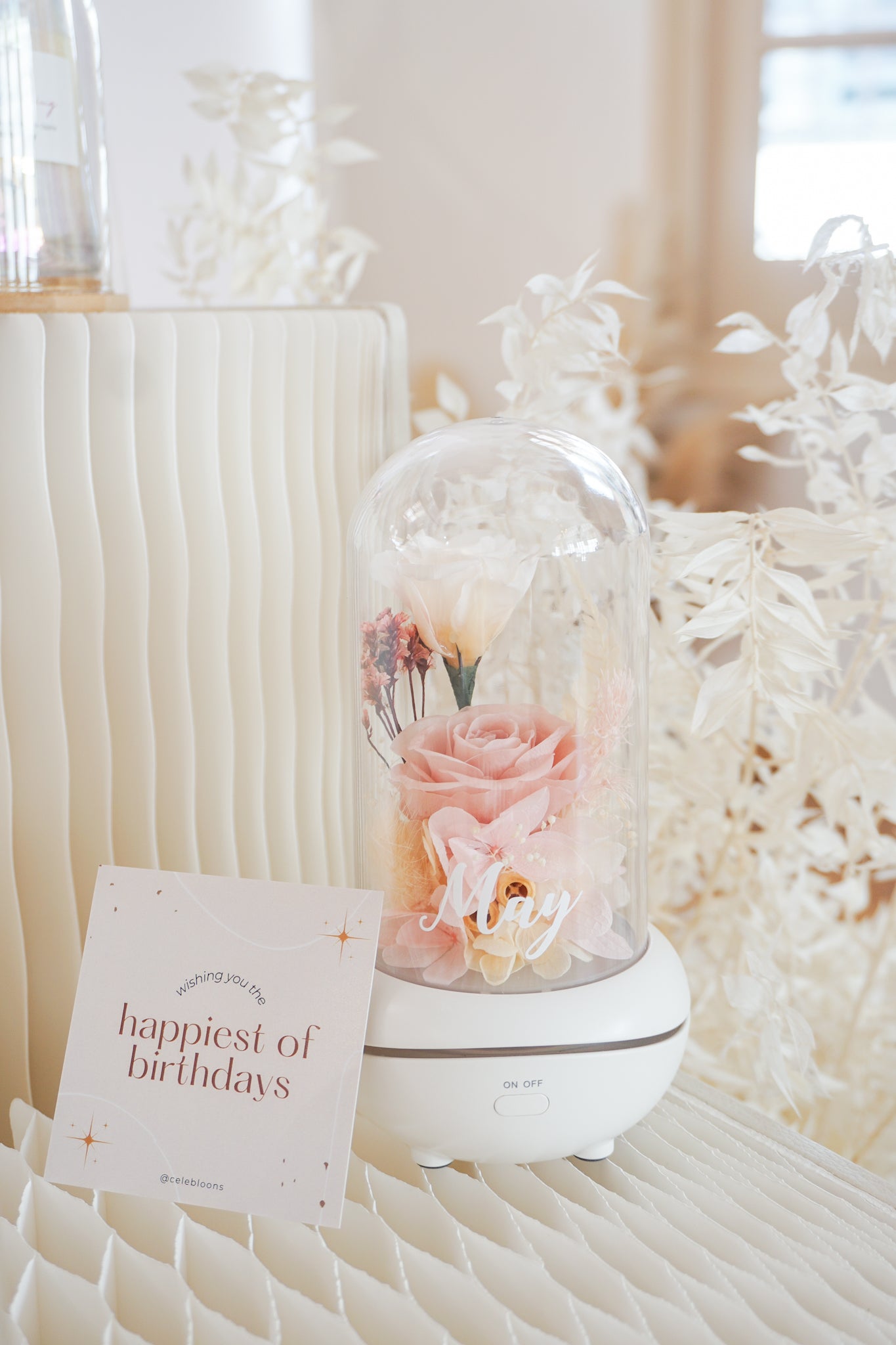 Customised Tall Aroma Diffuser with Light (Medium Pink & Cream Preserved Roses)