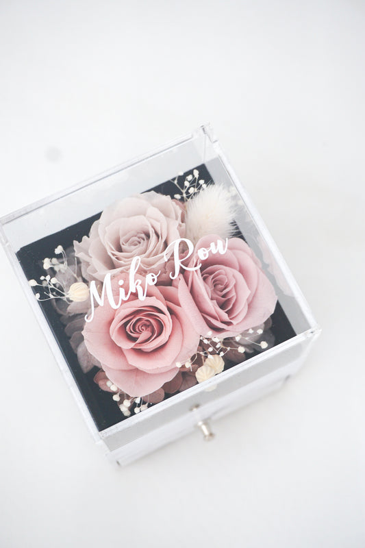 Customised Accessories Box with Preserved Flowers (Medium Pink and Cappuccino)